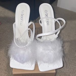Feather high heel sandal